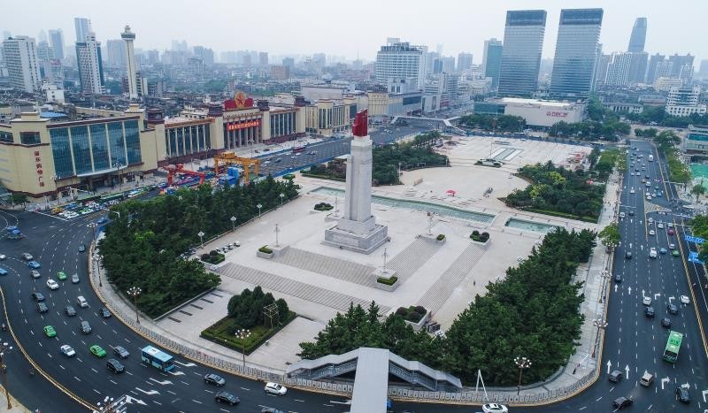 值守八一廣場,致敬英雄的節(jié)日