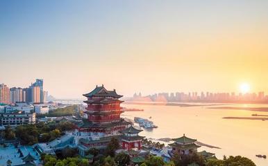 旅行：江西南昌，風景秀麗，八一起義之地，值得一去|南昌|滕王閣|江西_新浪網(wǎng)