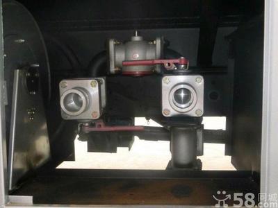 【圖】 東風(fēng)油罐車 2015年上牌-全年超低價(jià) 5噸油罐車促銷_其它_5萬(wàn)_二手車_南昌58同城